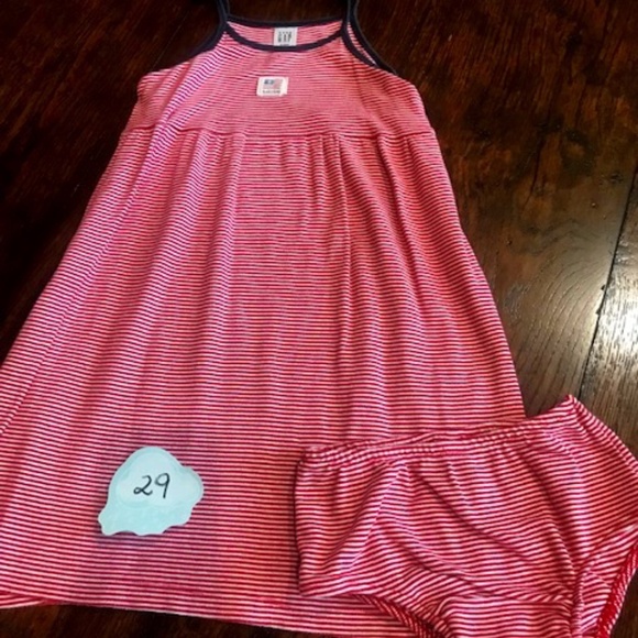 #29 - Baby Gap Dress - Size 5 - Picture 1 of 1